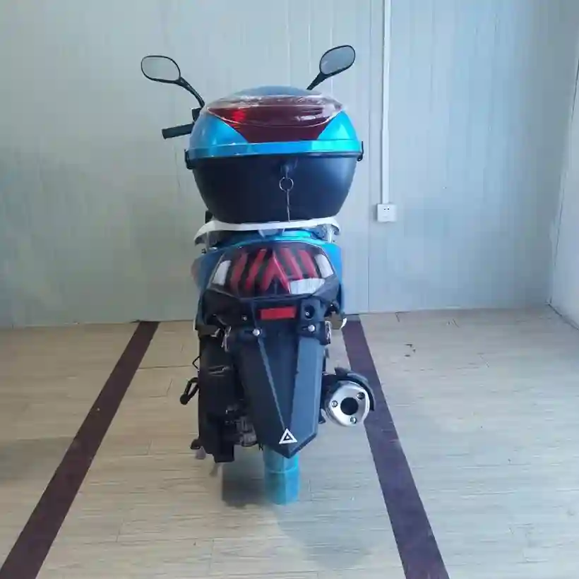 125cc Gas  Motorcycle Fuel-Efficient Street Legal Moped