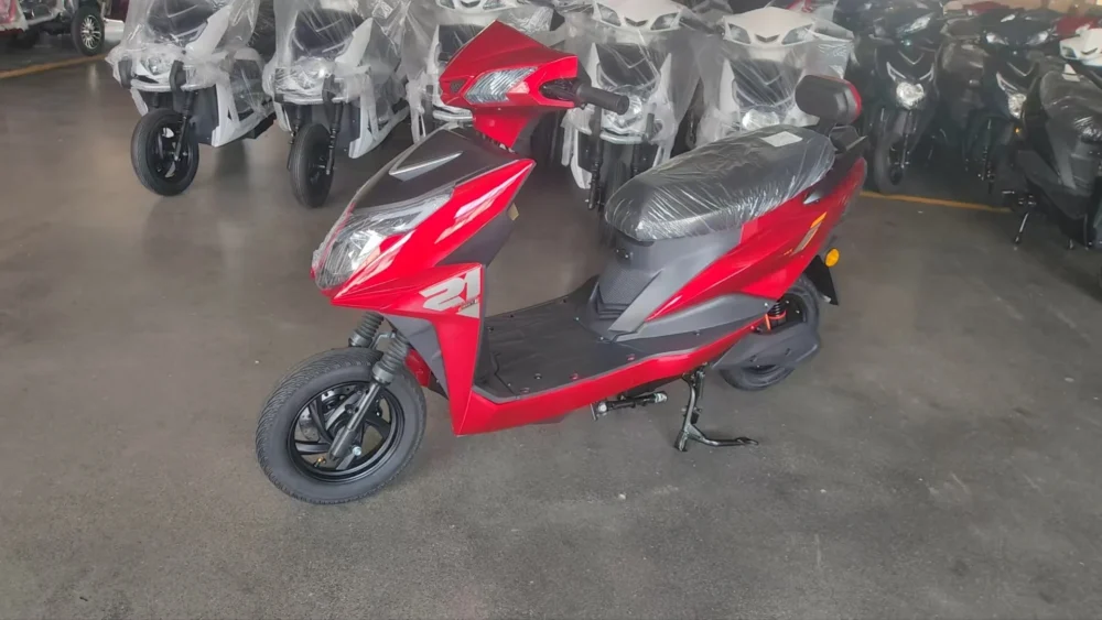 electric scooter (5) High Performance E Motorcycle Stylish Long-Range